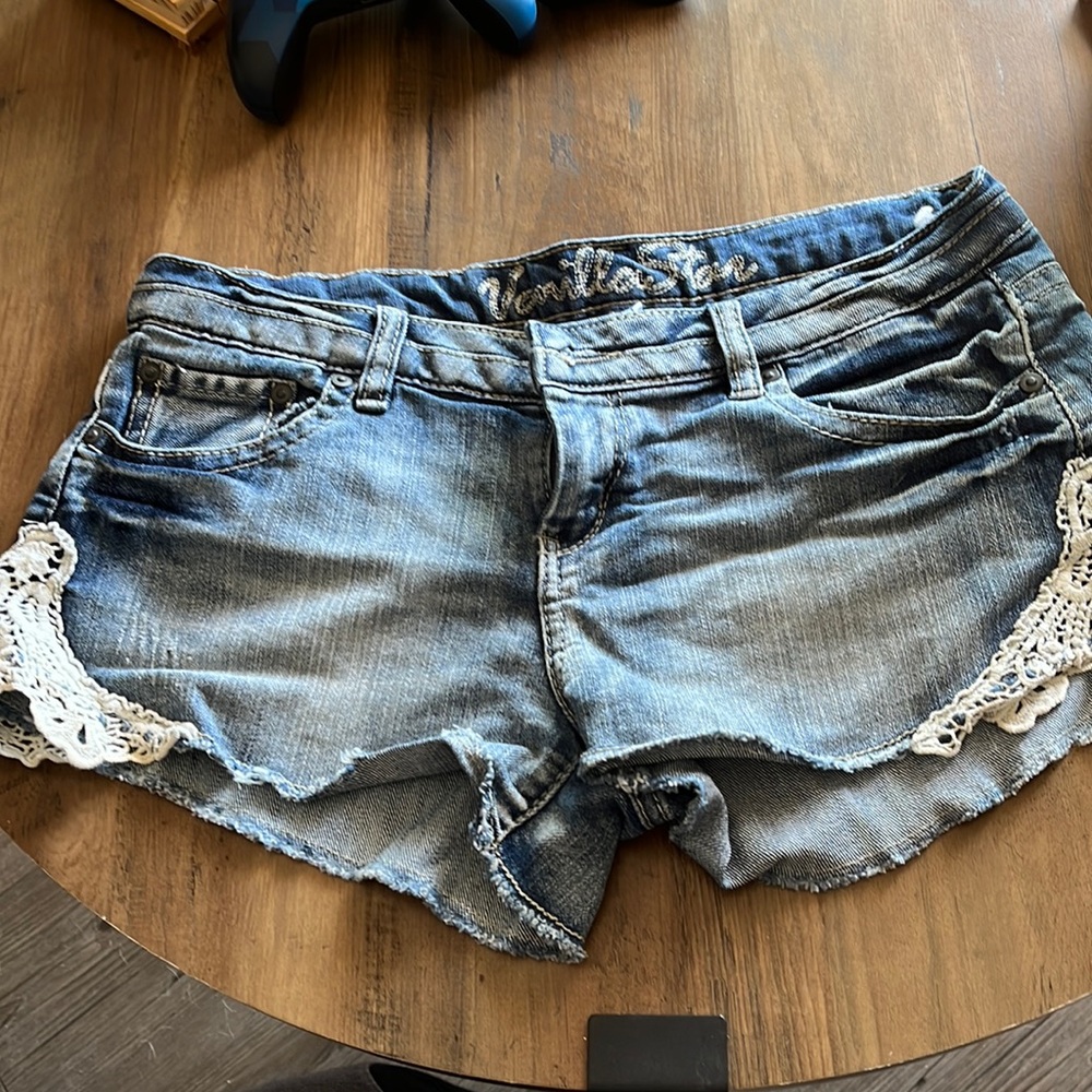 Vanilla star jean shorts